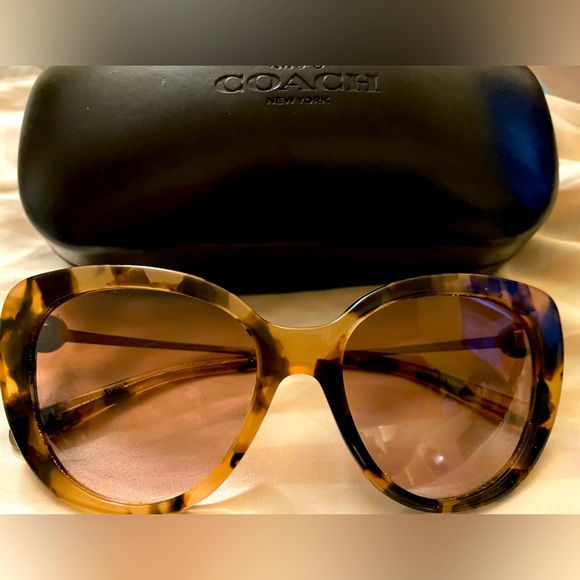 WOW*SALE Coach Sunglasses & Case - Picture 2 of 8